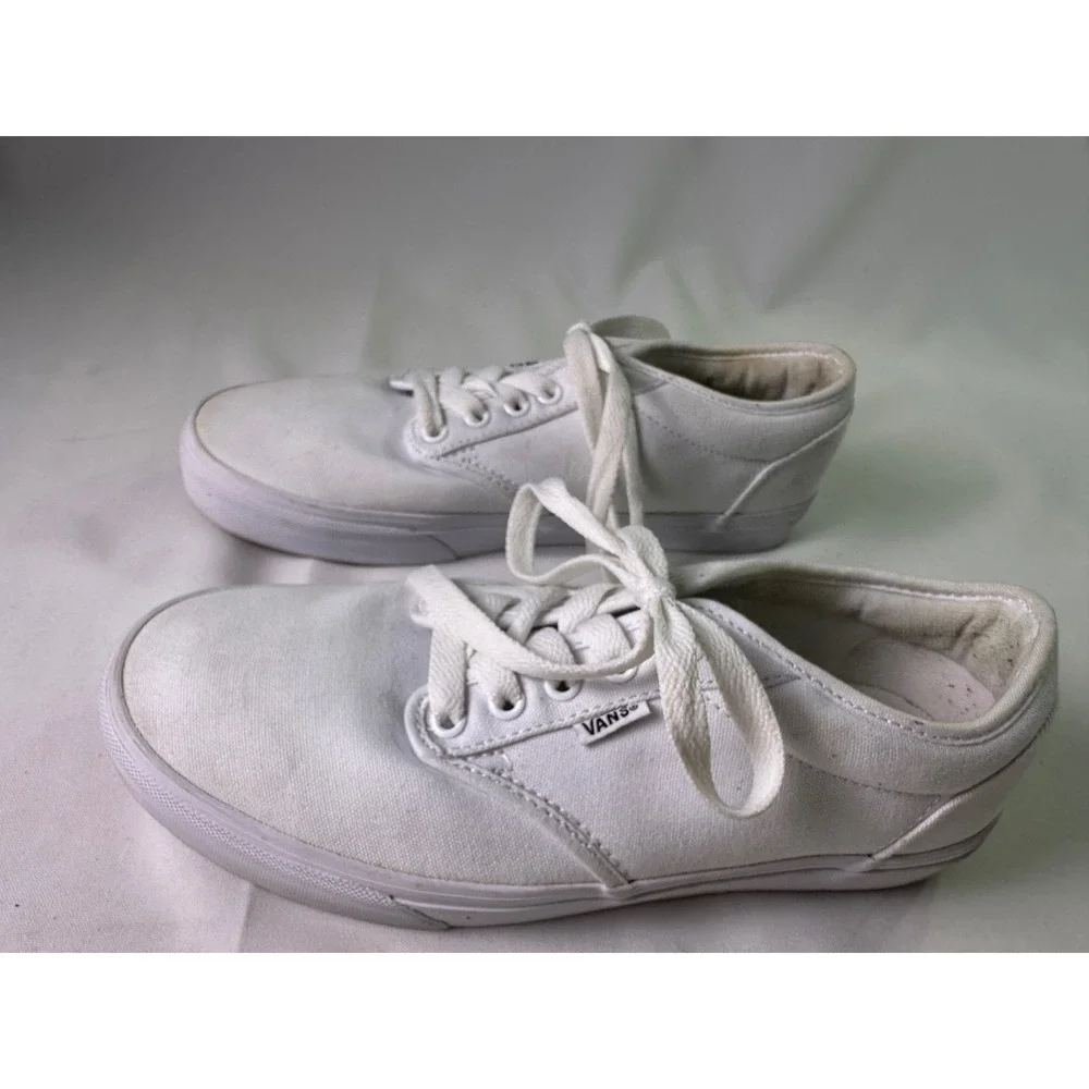 Vans Atwood Low White Canvas Skate‎ Shoes Mens Size 8.5 Casual Low Top Sneakers